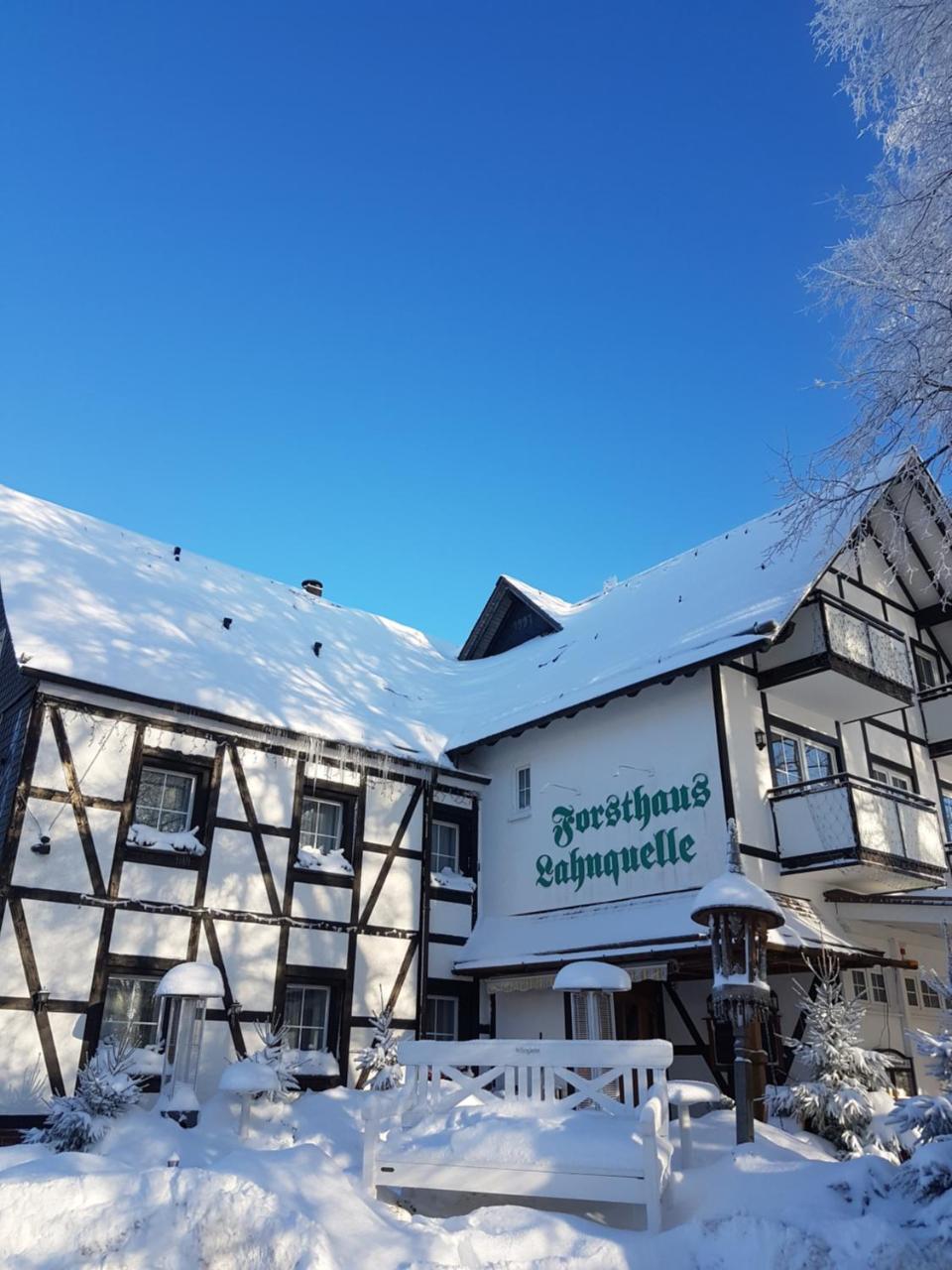 Hotel - Restaurant - Cafe Forsthaus Lahnquelle Netphen Buitenkant foto